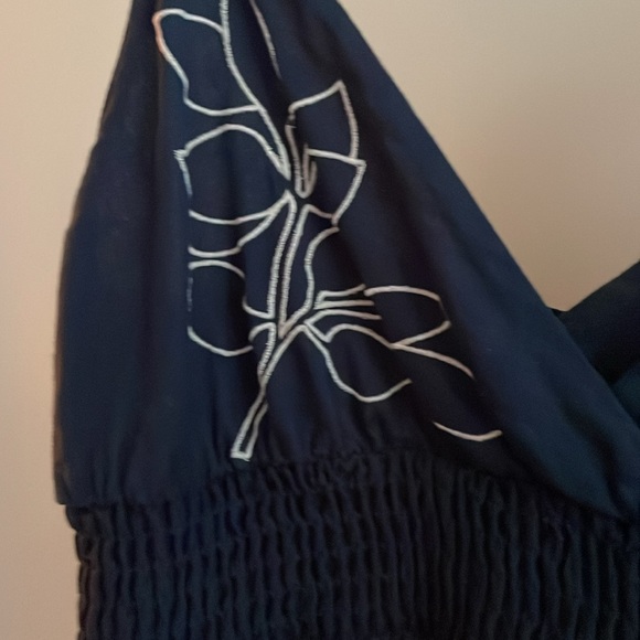 Gap navy long summer dress with white floral stitching. Fully lined. - Picture 2 of 3